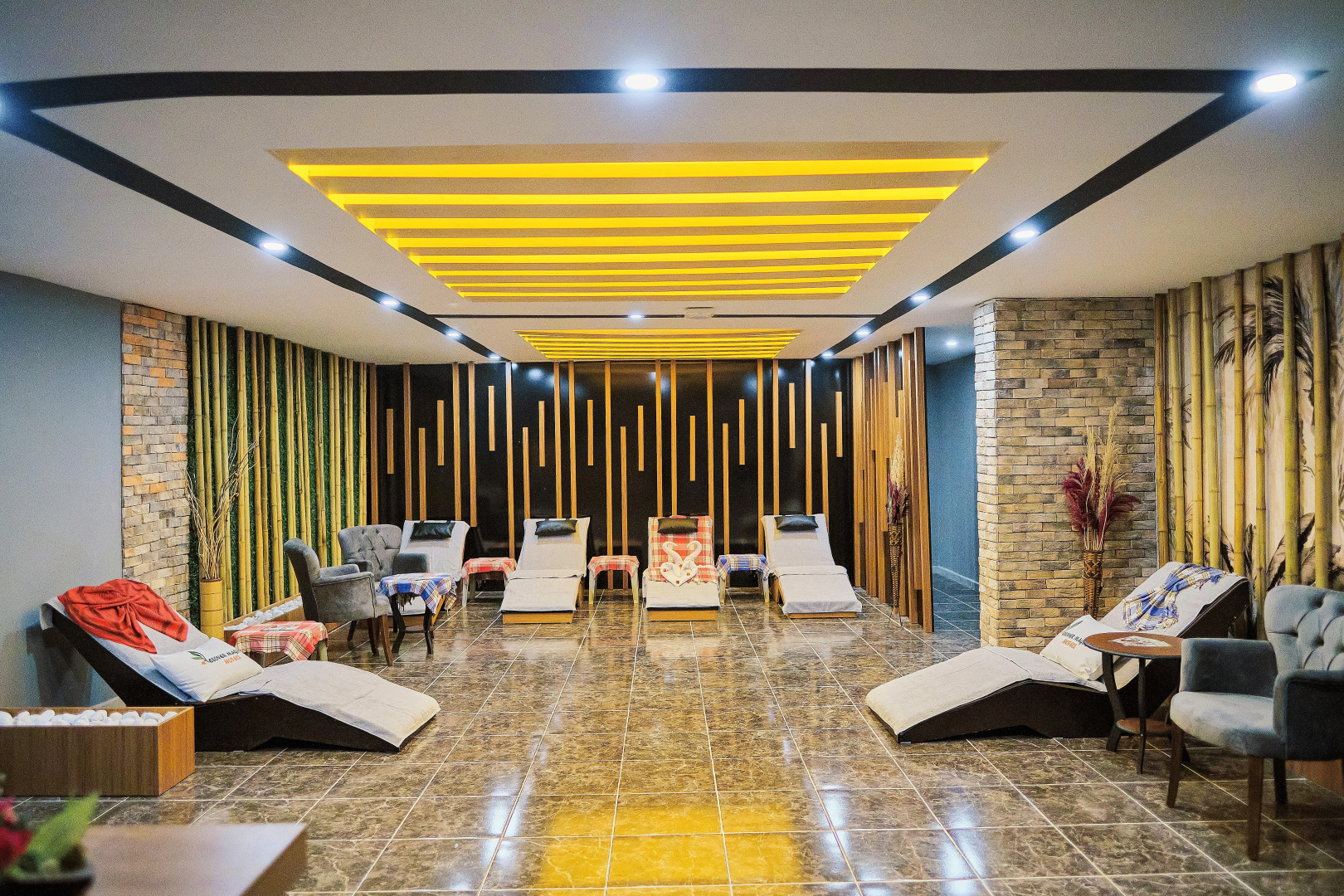 Clover Magic Park Side Otel