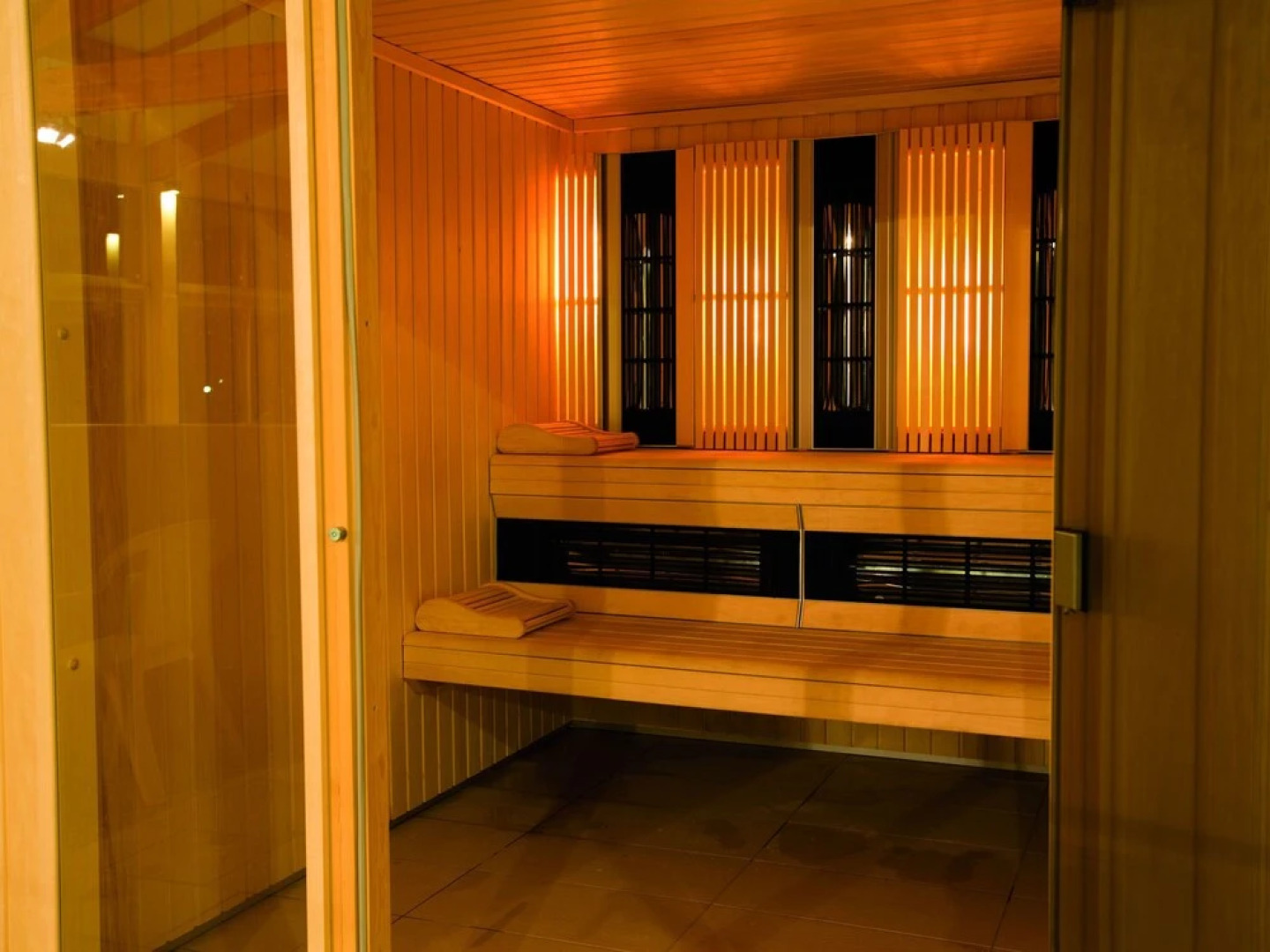 Well-kept Apartment in the Lubéron Near a spa Resort