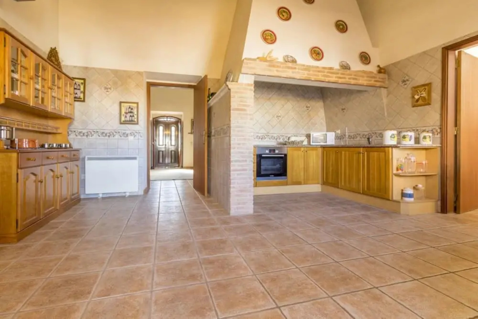 Villa - 7 Bedrooms with Pool and WiFi - 107981