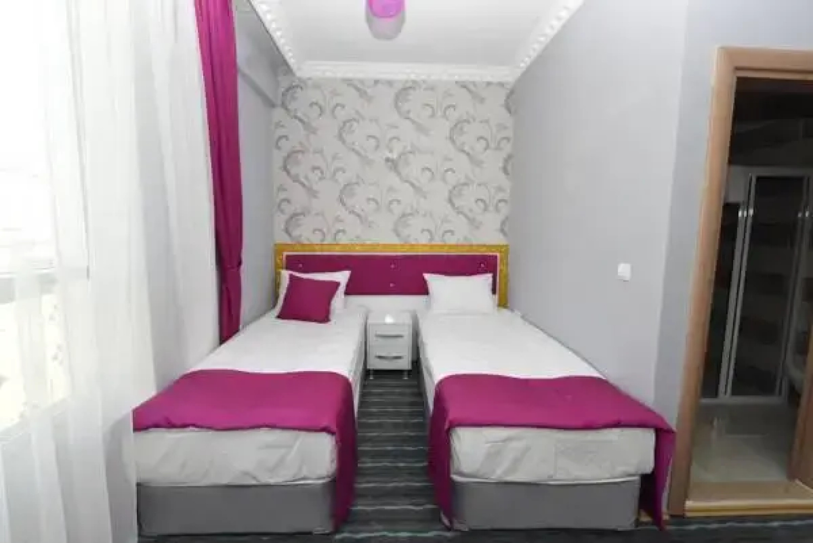 Grand Surmely Hotel