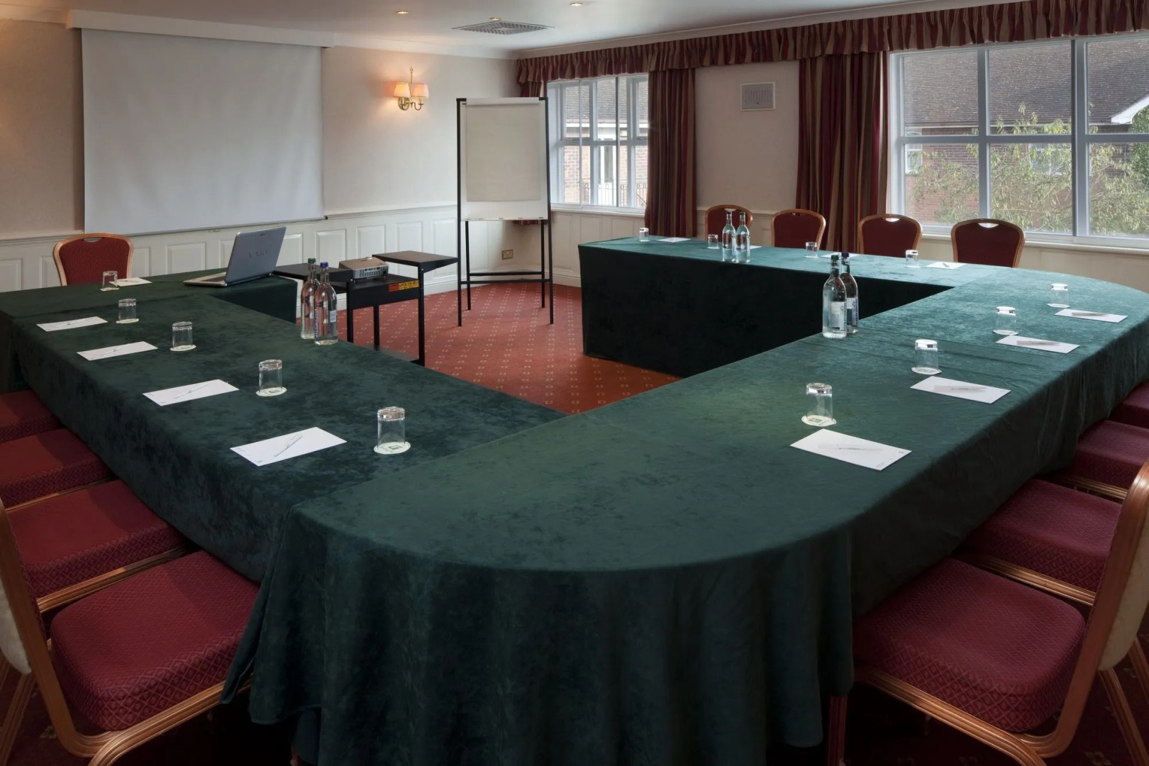 Holiday Inn Reading West by IHG