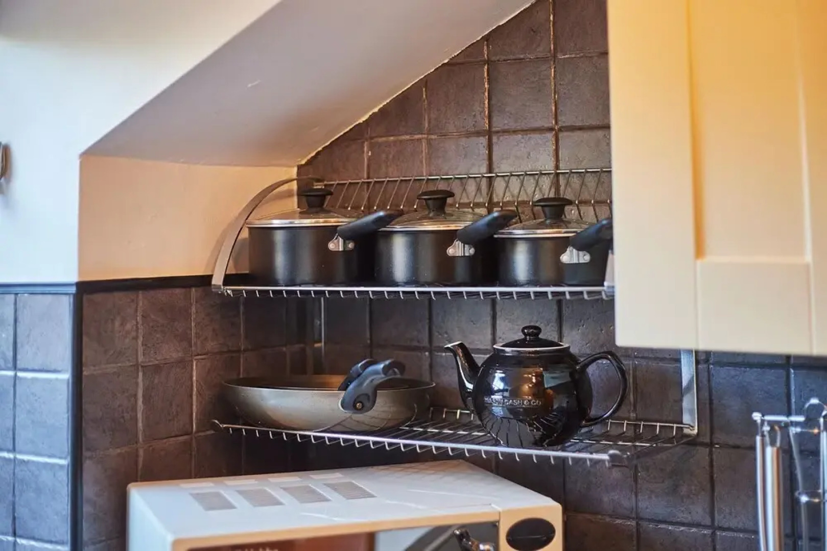 Host Stay Isla Cottage