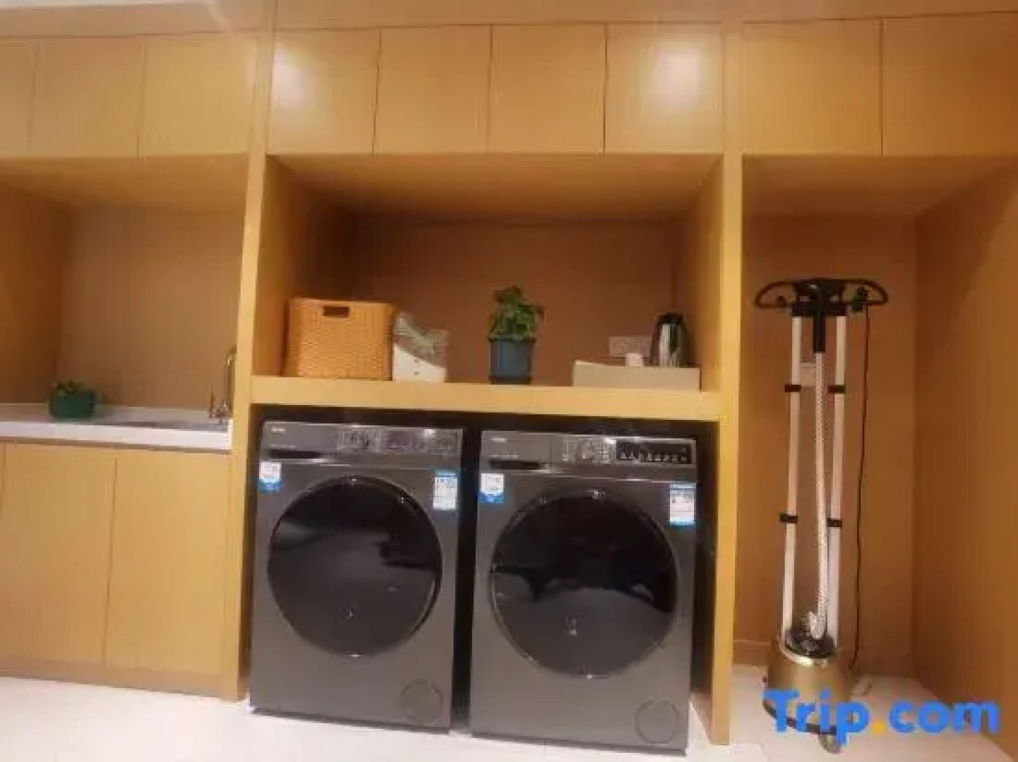 Yihai Alliance Hotel