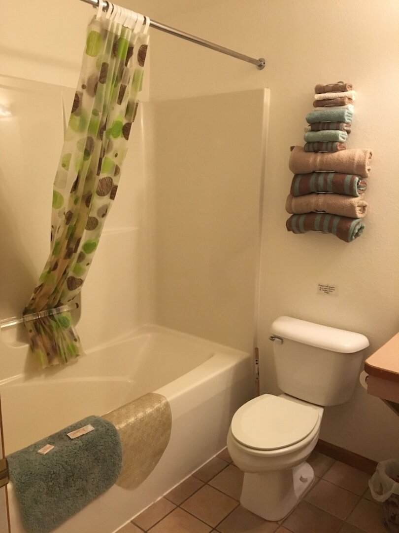 Scully's Manistee Outpost Motel