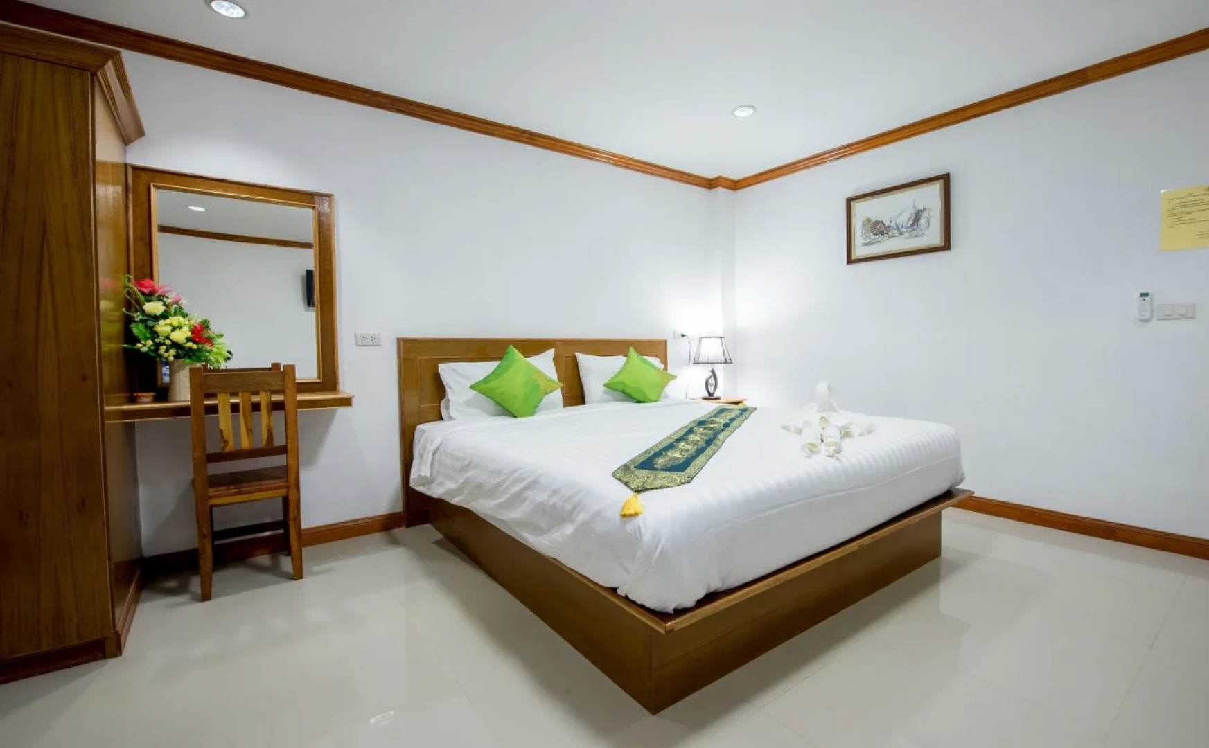 Thatphanom View Hotel