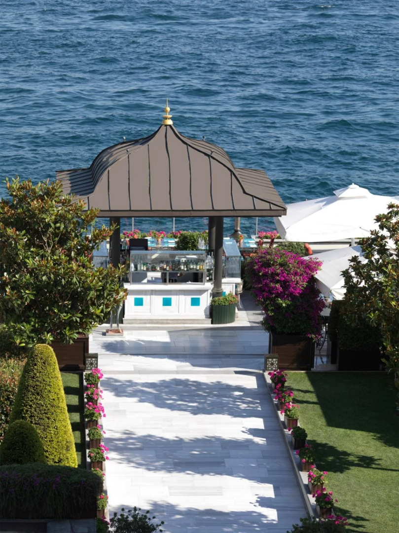 Four Seasons Hotel Istanbul at the Bosphorus