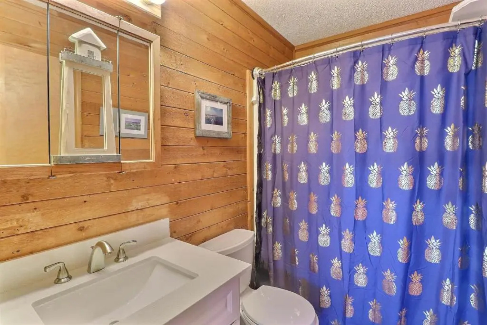 4062 Dennas Favorite Place 8 Min Walk to Beach