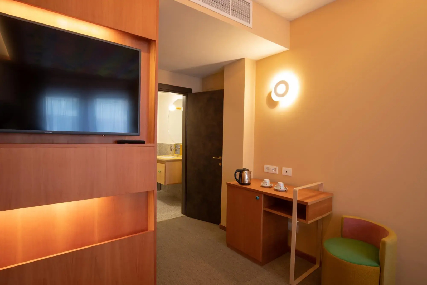 Omama Hotel