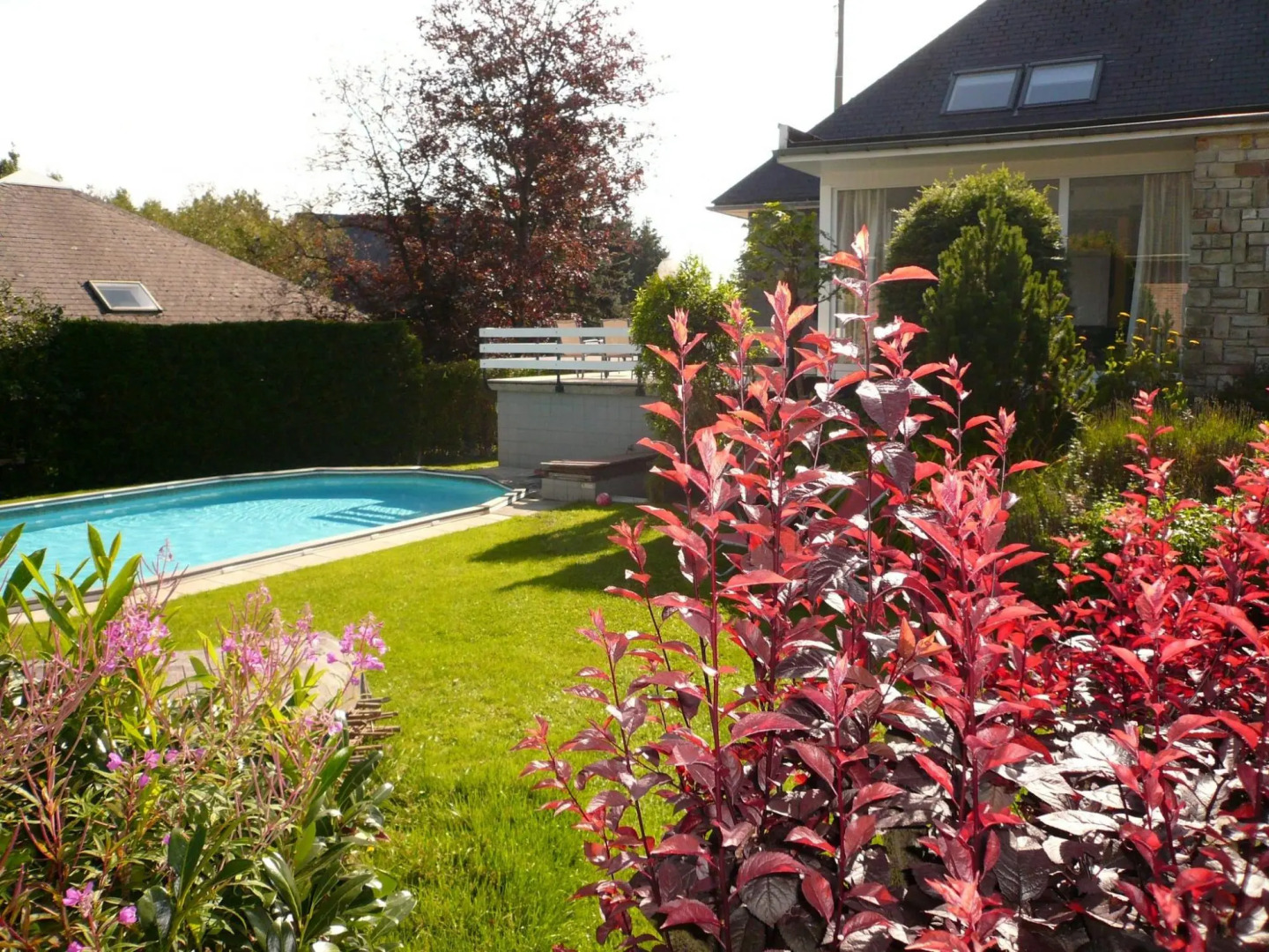 Spacious Home With Garden