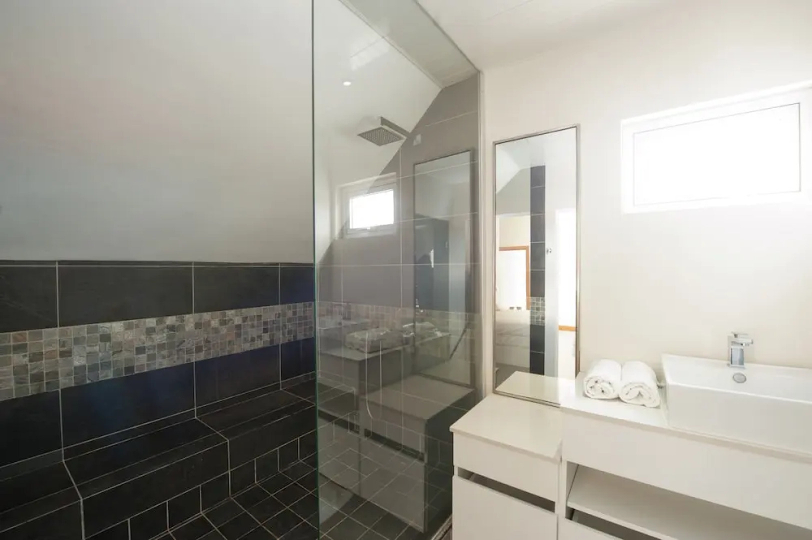 Cape Bay Luxury Beach Apartments By Barnes