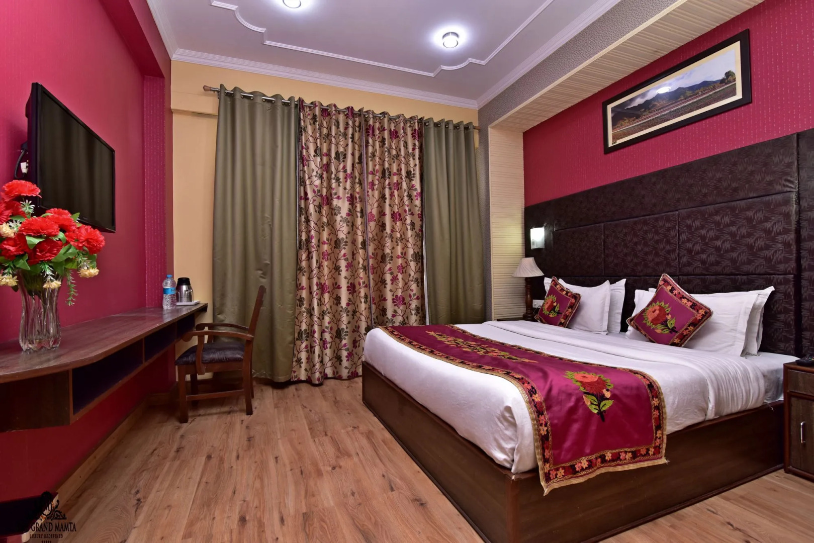 Hotel The Grand Mamta