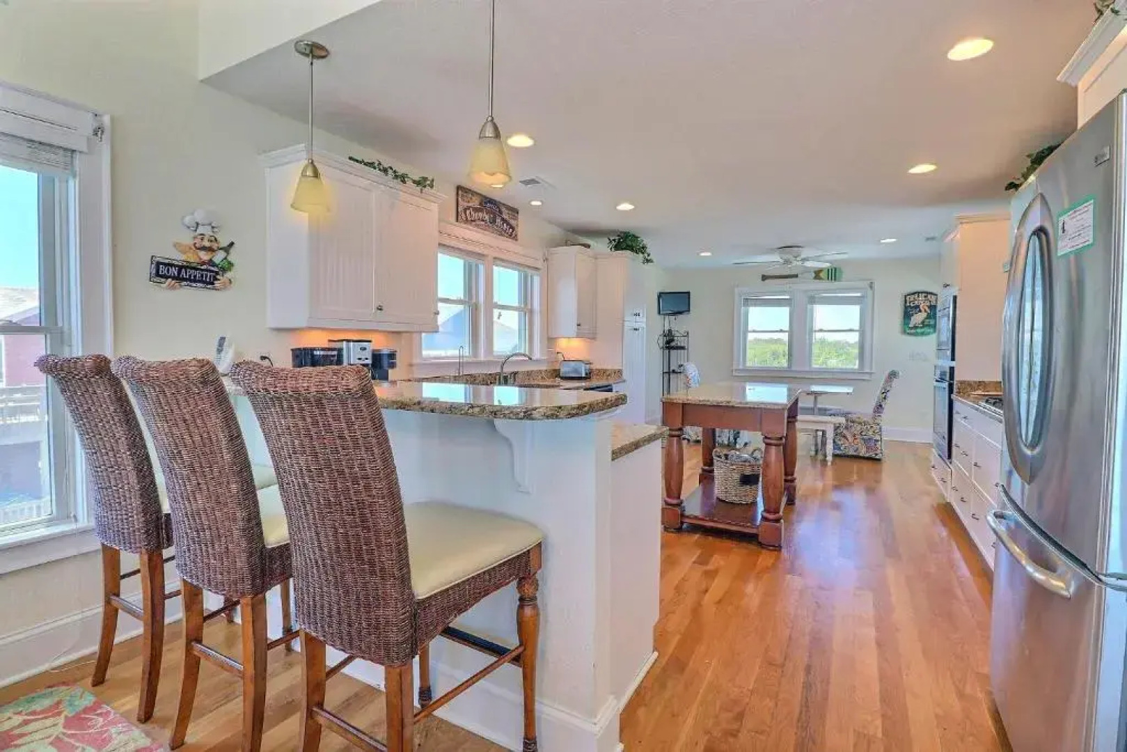 1399 Carolina House 3 Min Walk to Beach