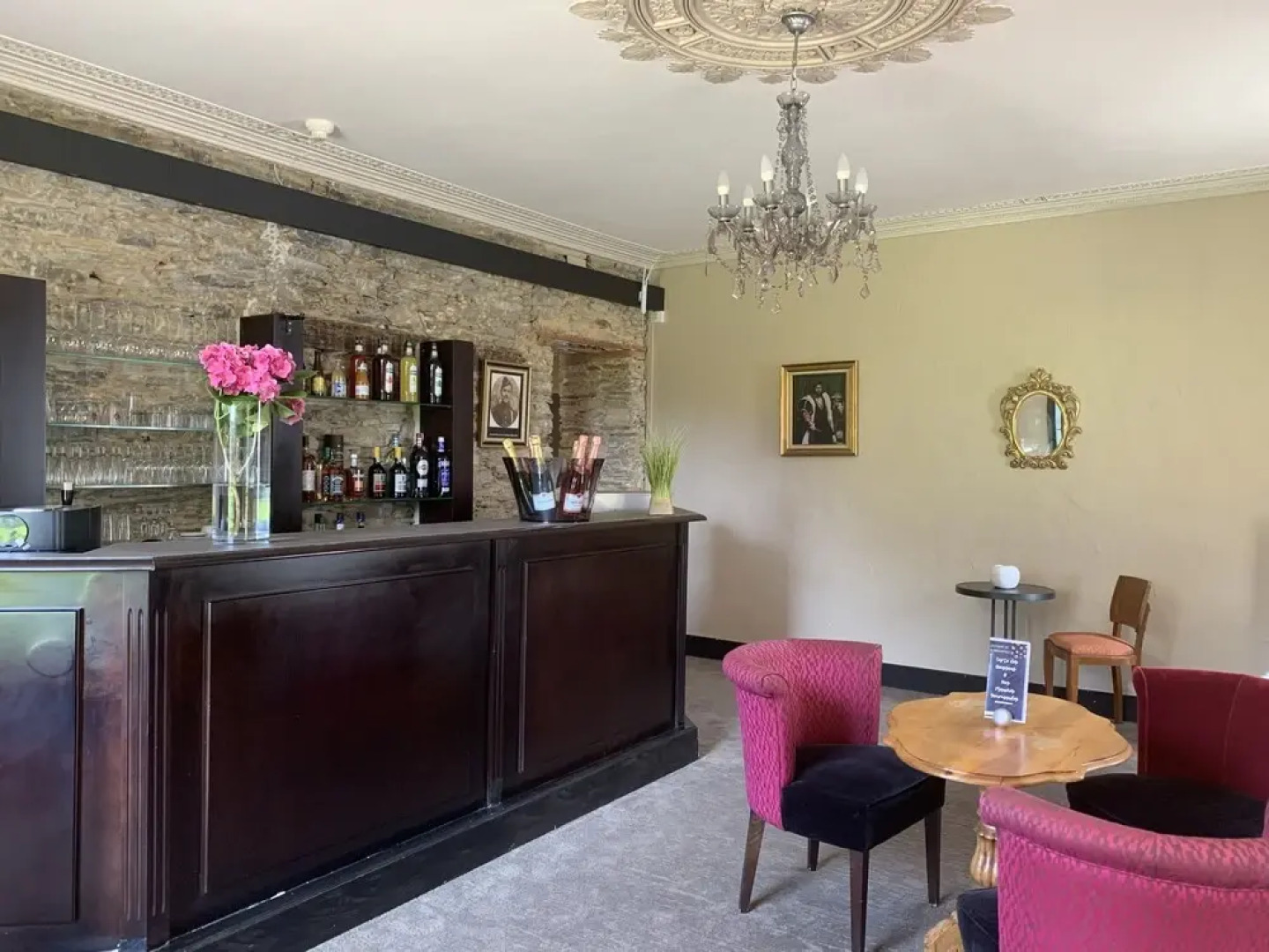 Domaine de La Briandais, a place of electromagnetic sobriety