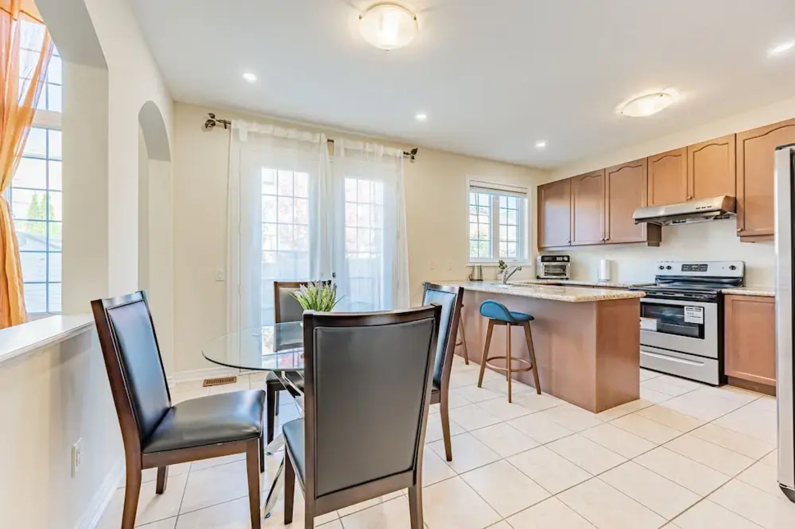 Lady Valentina Boutique Home