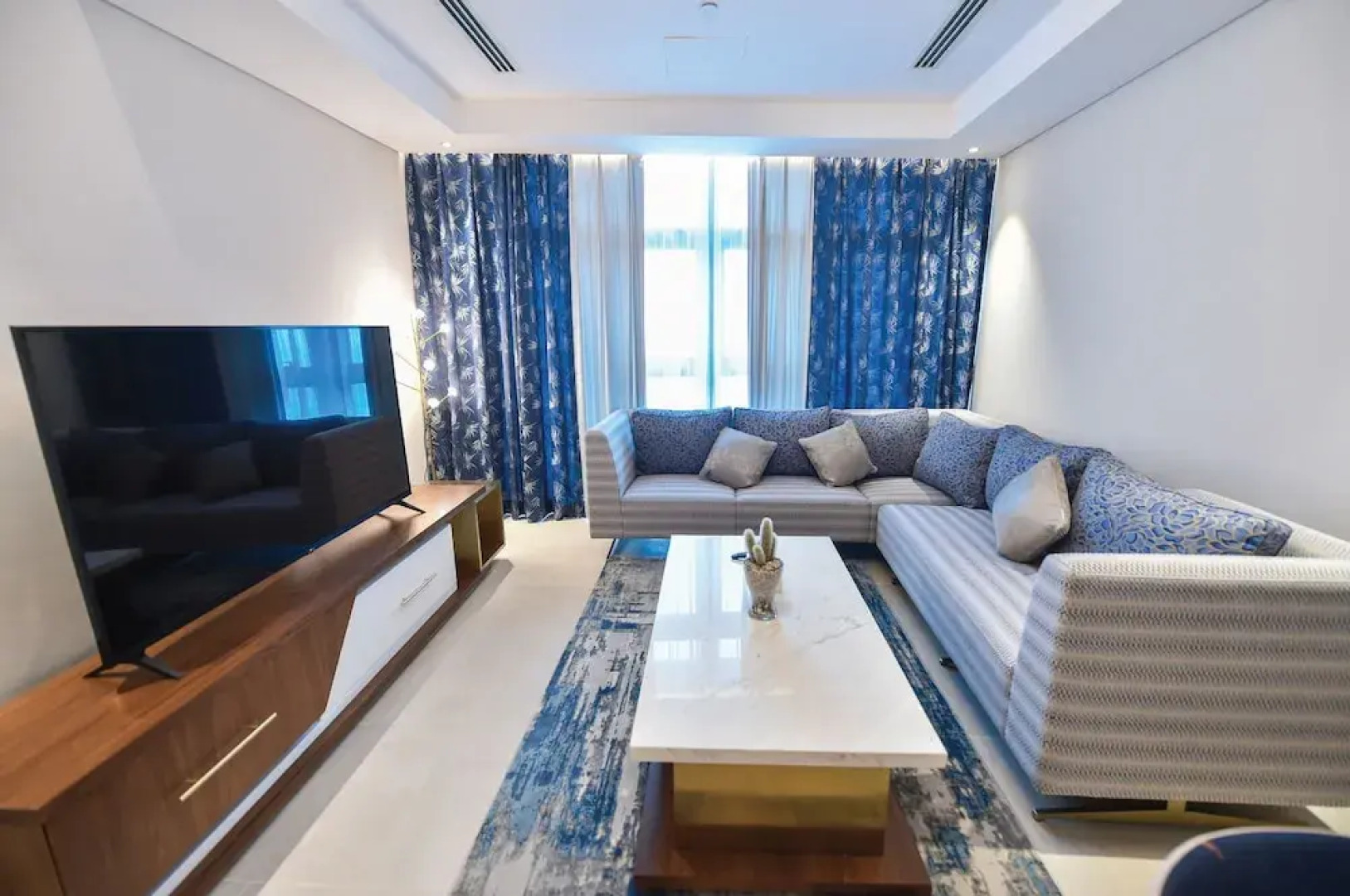 Waterfront Hotel Apartments