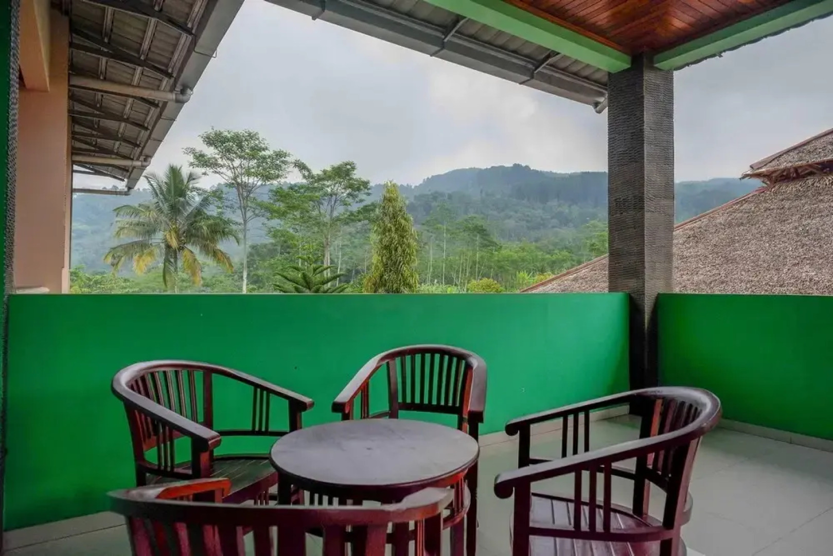 RedDoorz near Lokawisata Baturaden