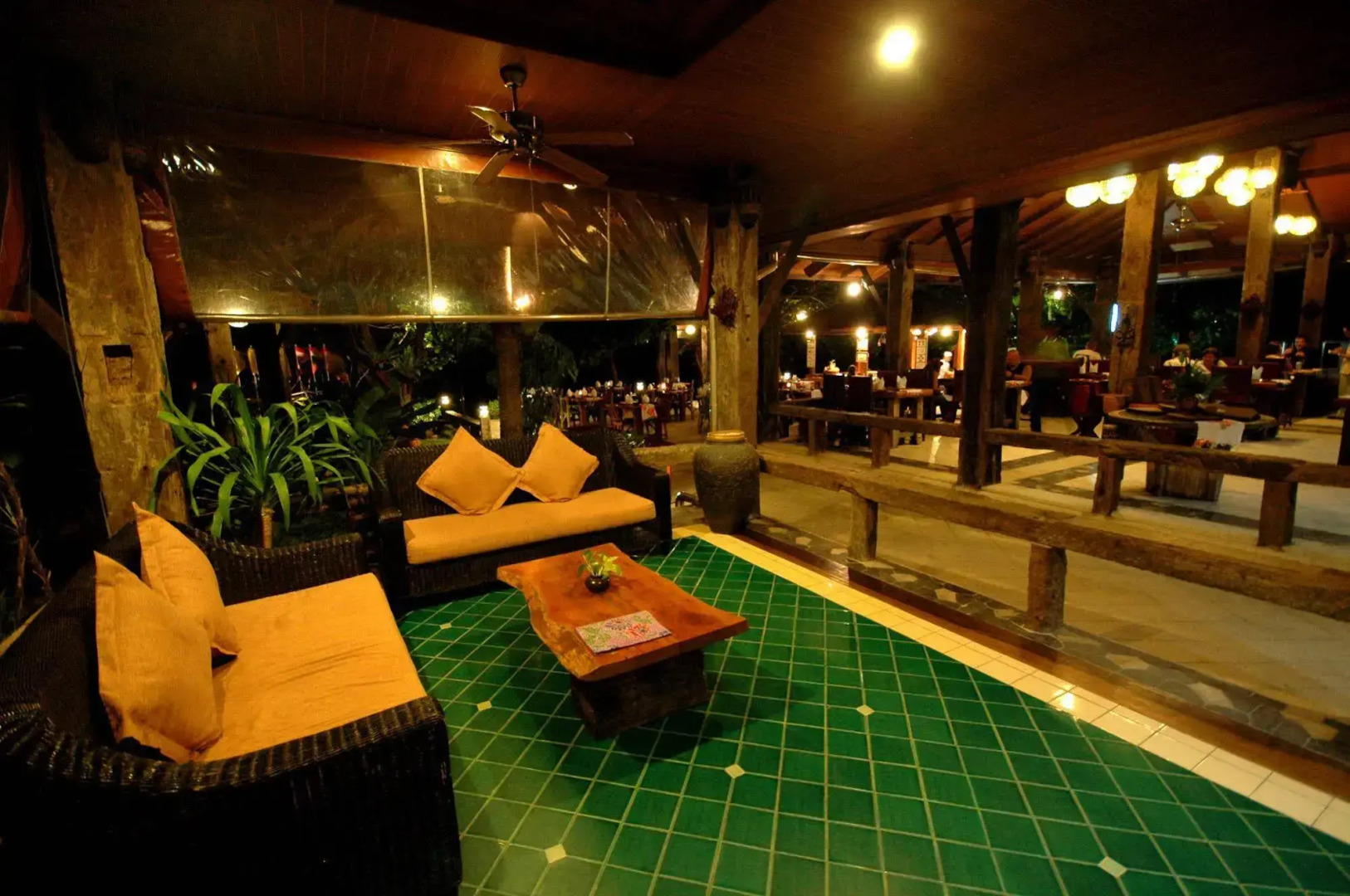 Sunrise Tropical Resort