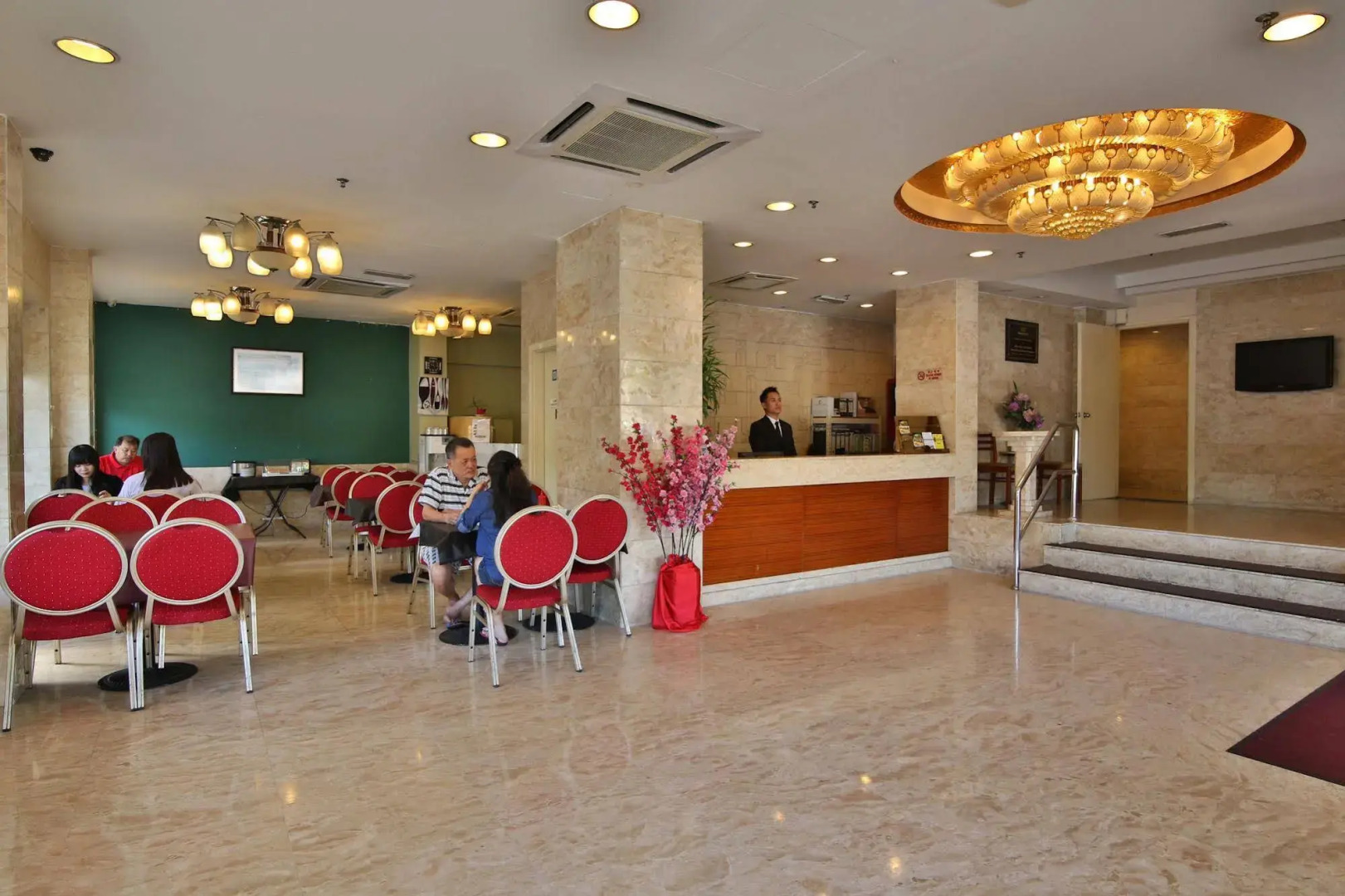 OYO 597 Winner Hotel