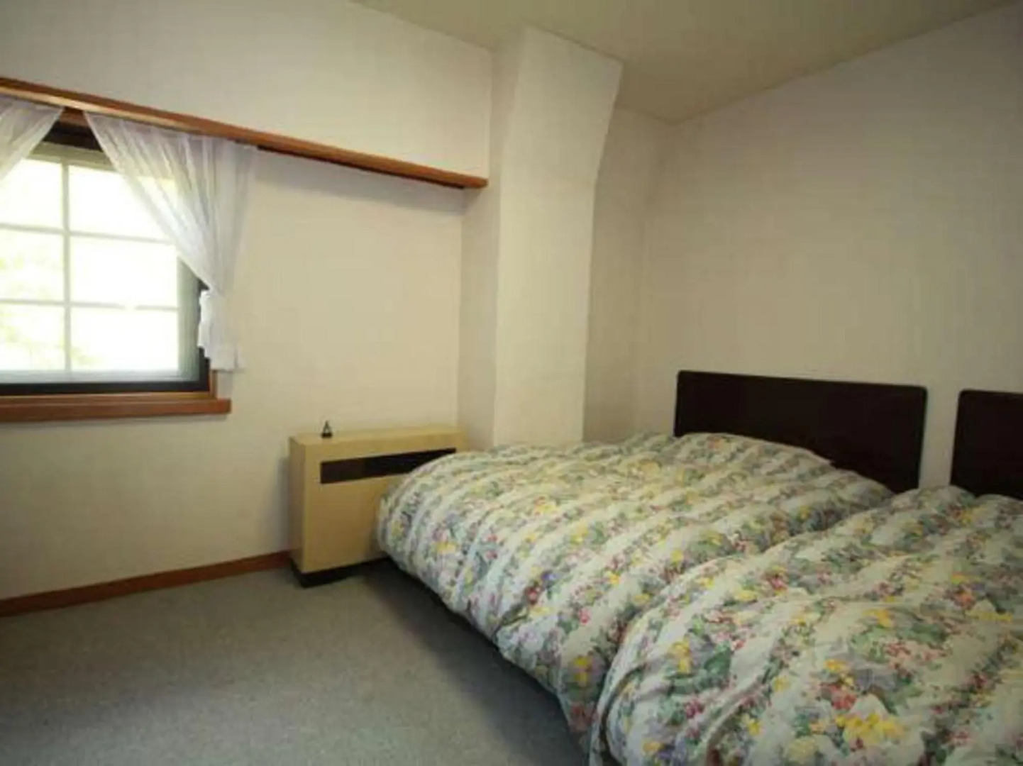 Zao Tsuraragi No Yado Hanayuran