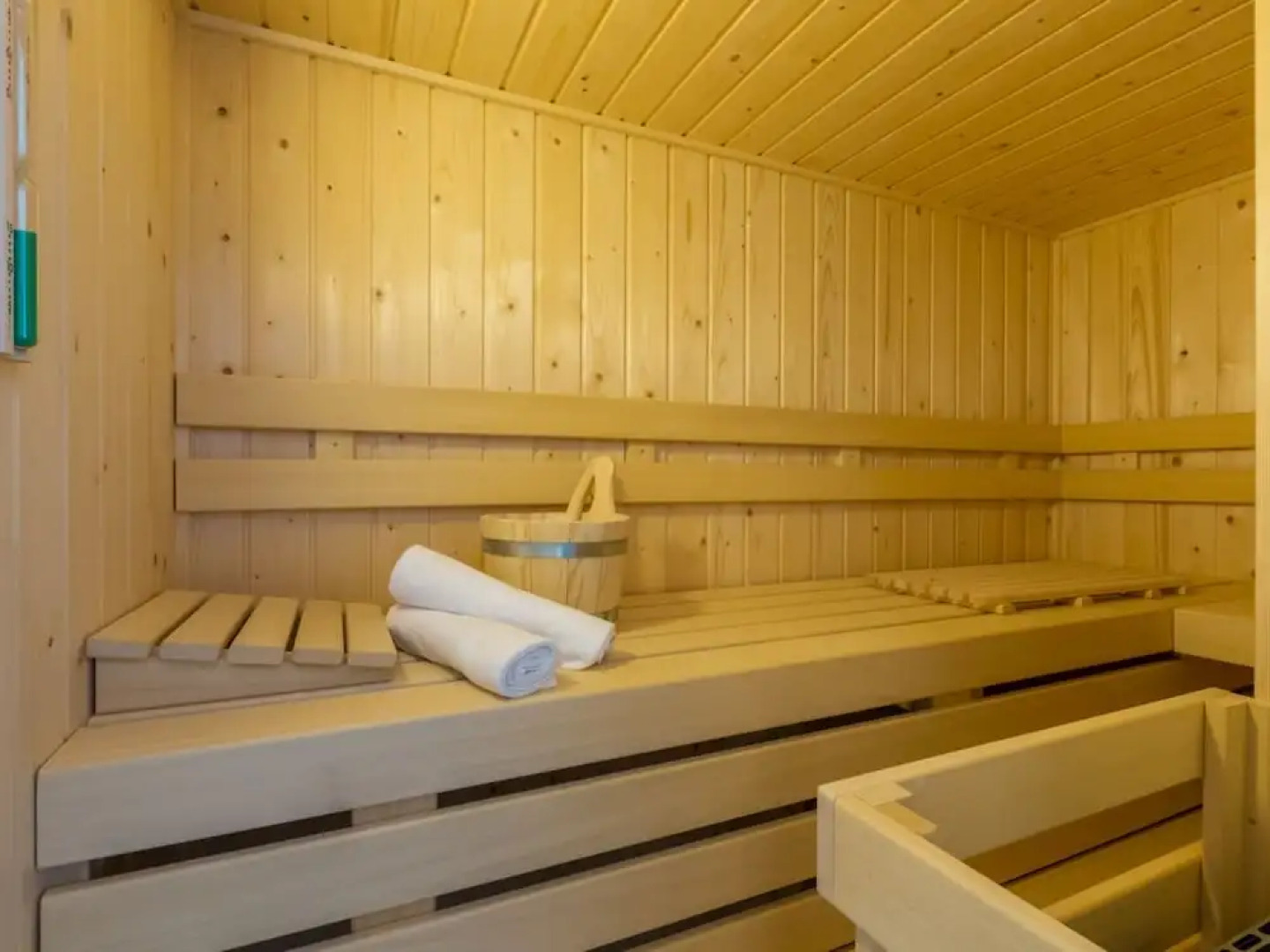 Luxury apartment for 6 people with SAUNA the foot of the dunes