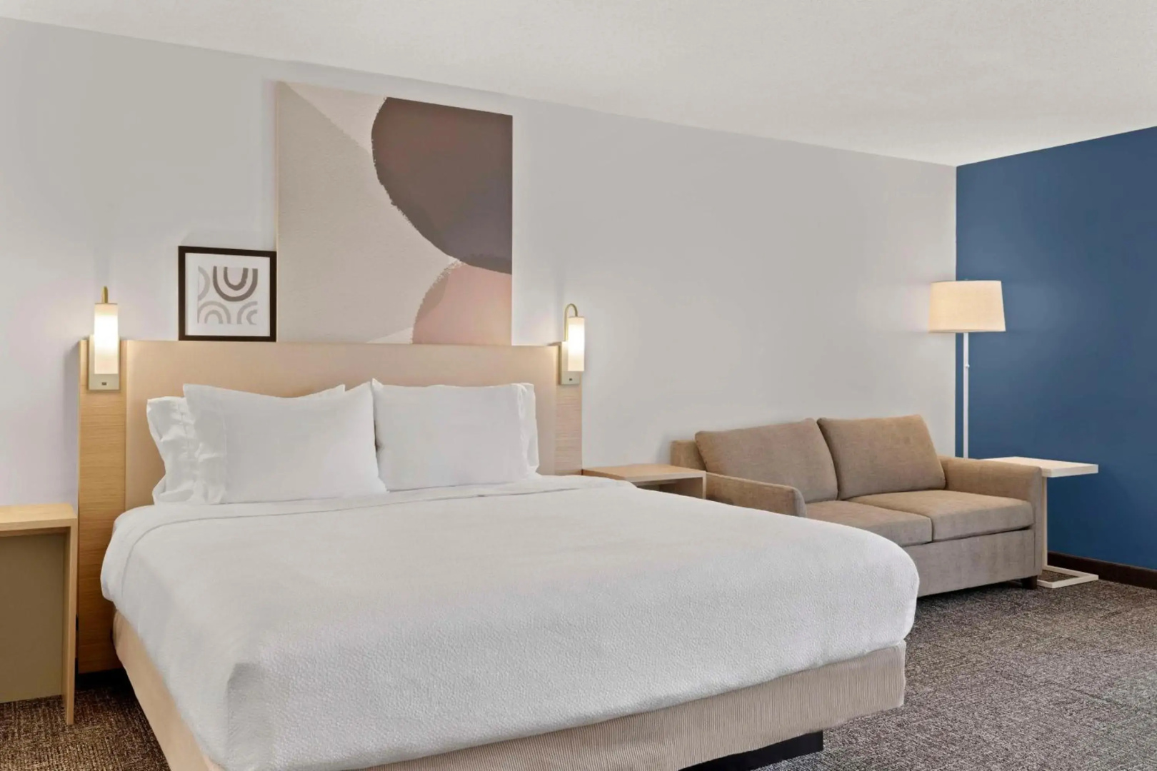 Spark by Hilton Newcomerstown