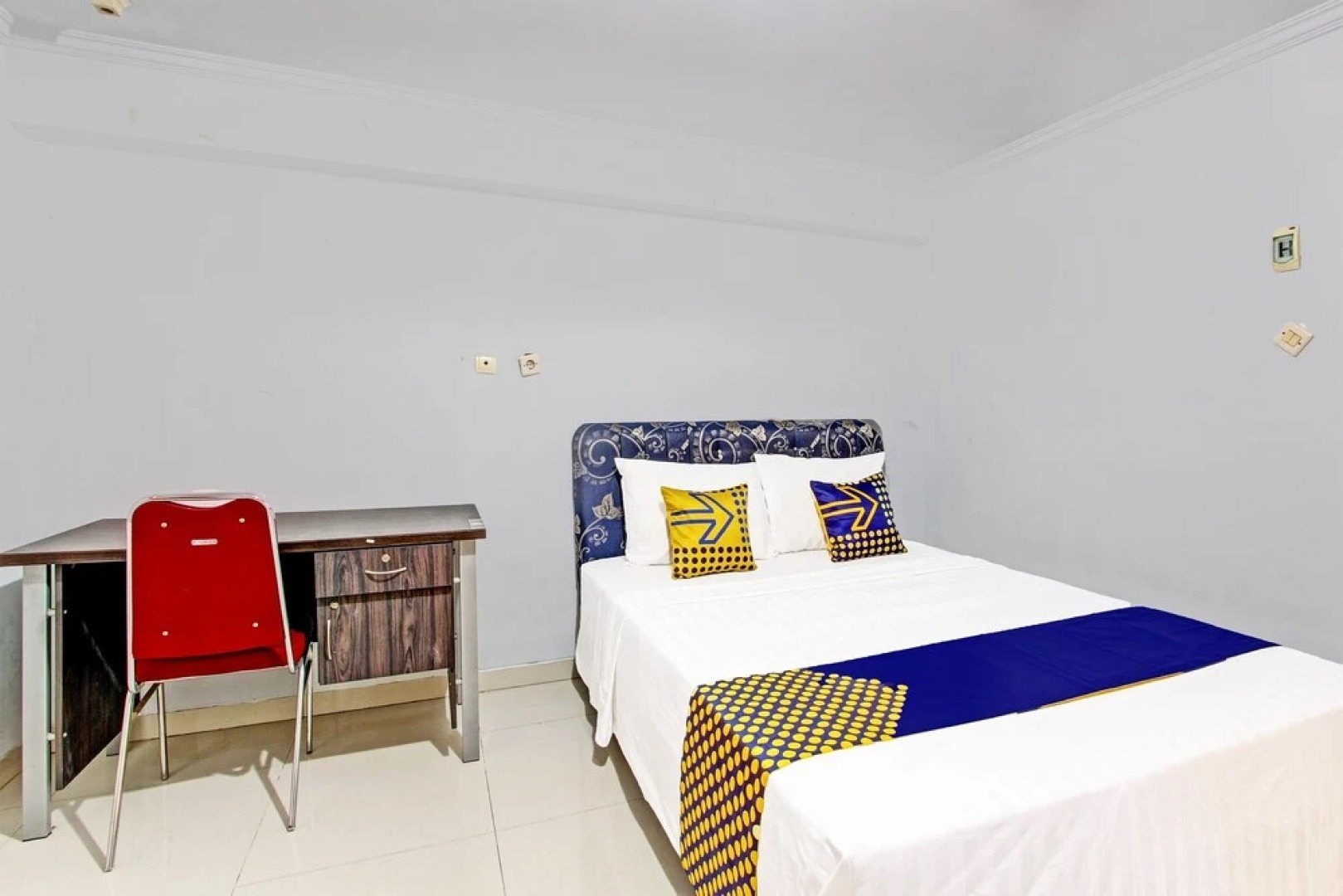 SPOT ON 91398 Homestay Tentrem 1