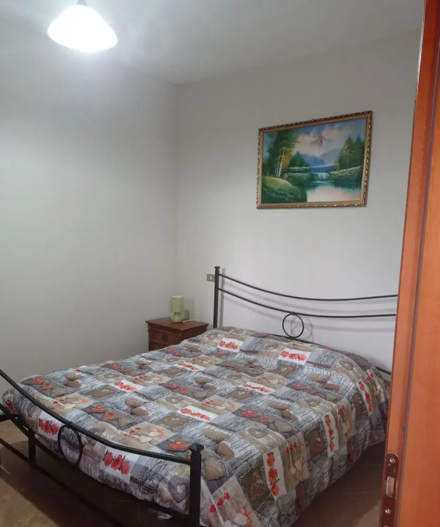 Captivating 1-bed Apartment in Gallinaro