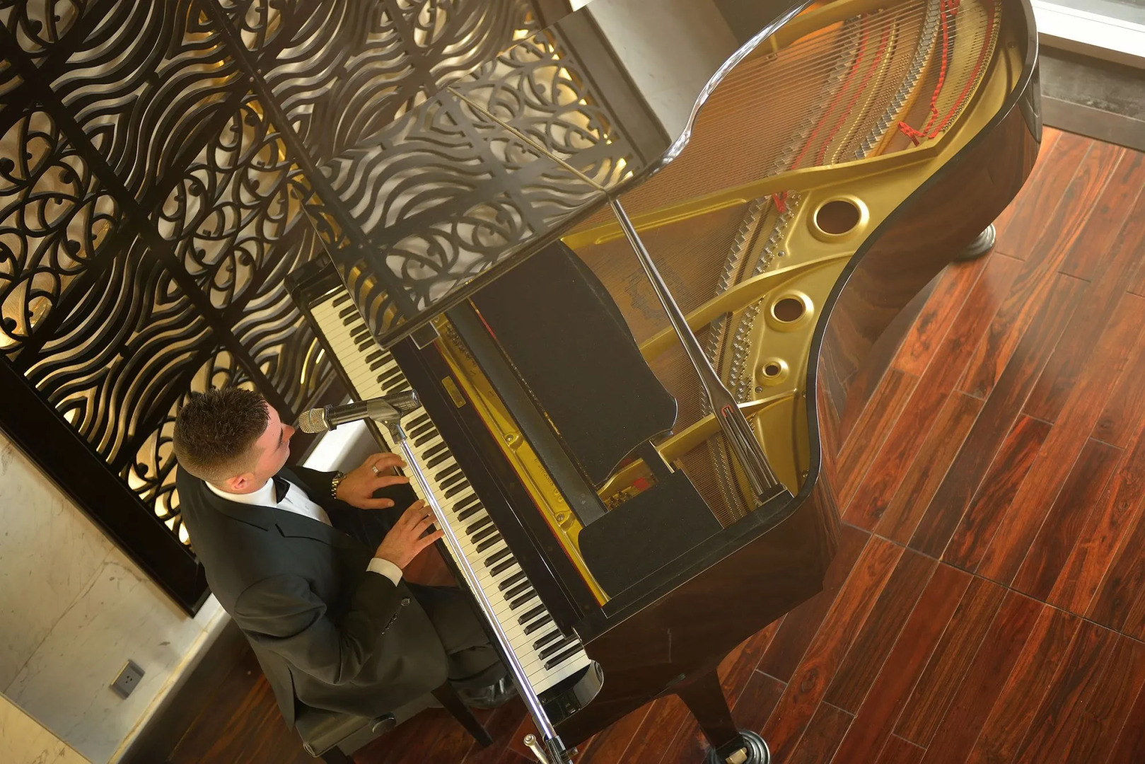 Paradise Suites Hotel