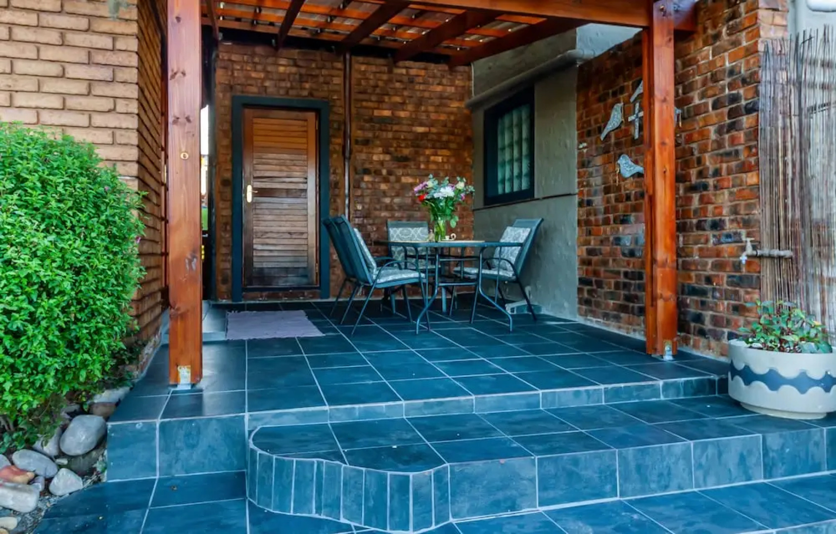 The Owls Inn Country Villa's