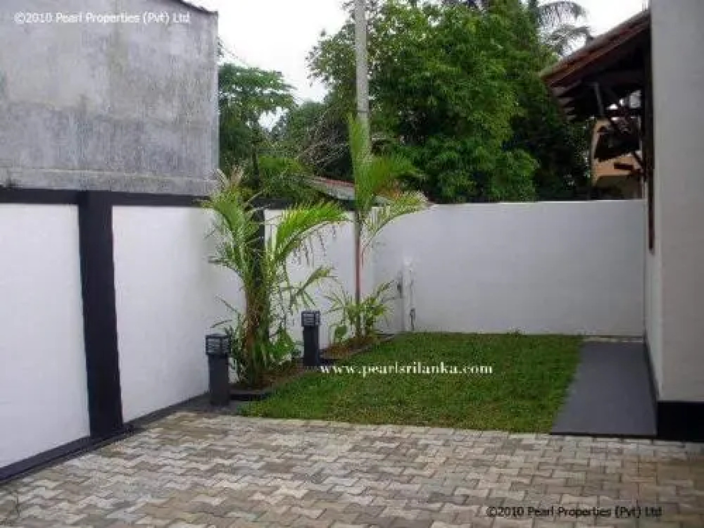 The White Swan House