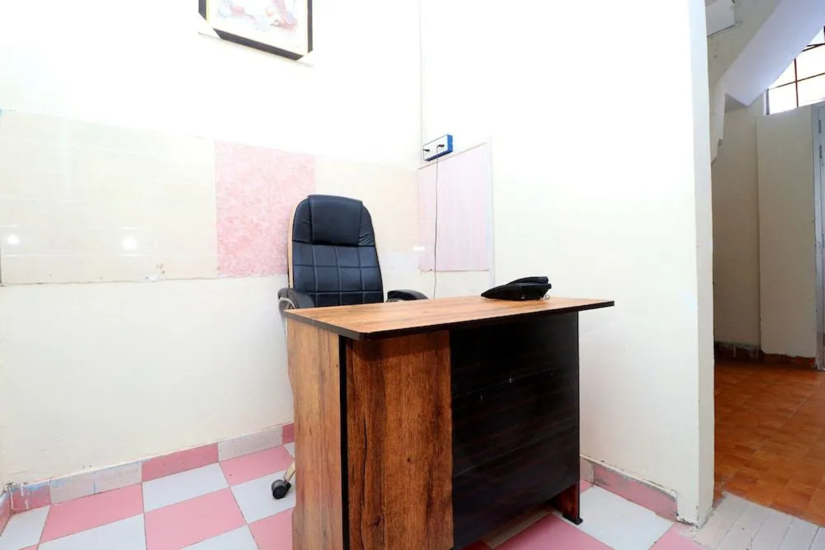 Oyo 37097 Raj Apartments