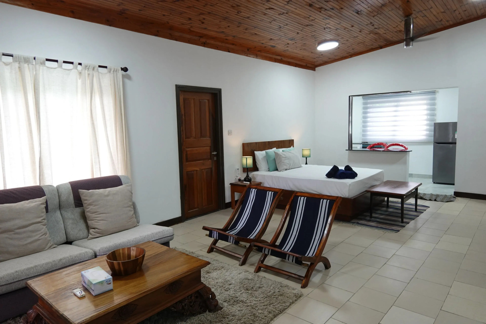 Castaway Lodge