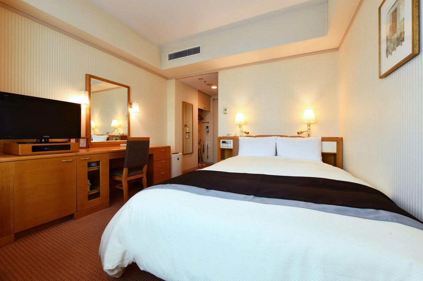 Отель The Crest Hotel Kashiwa