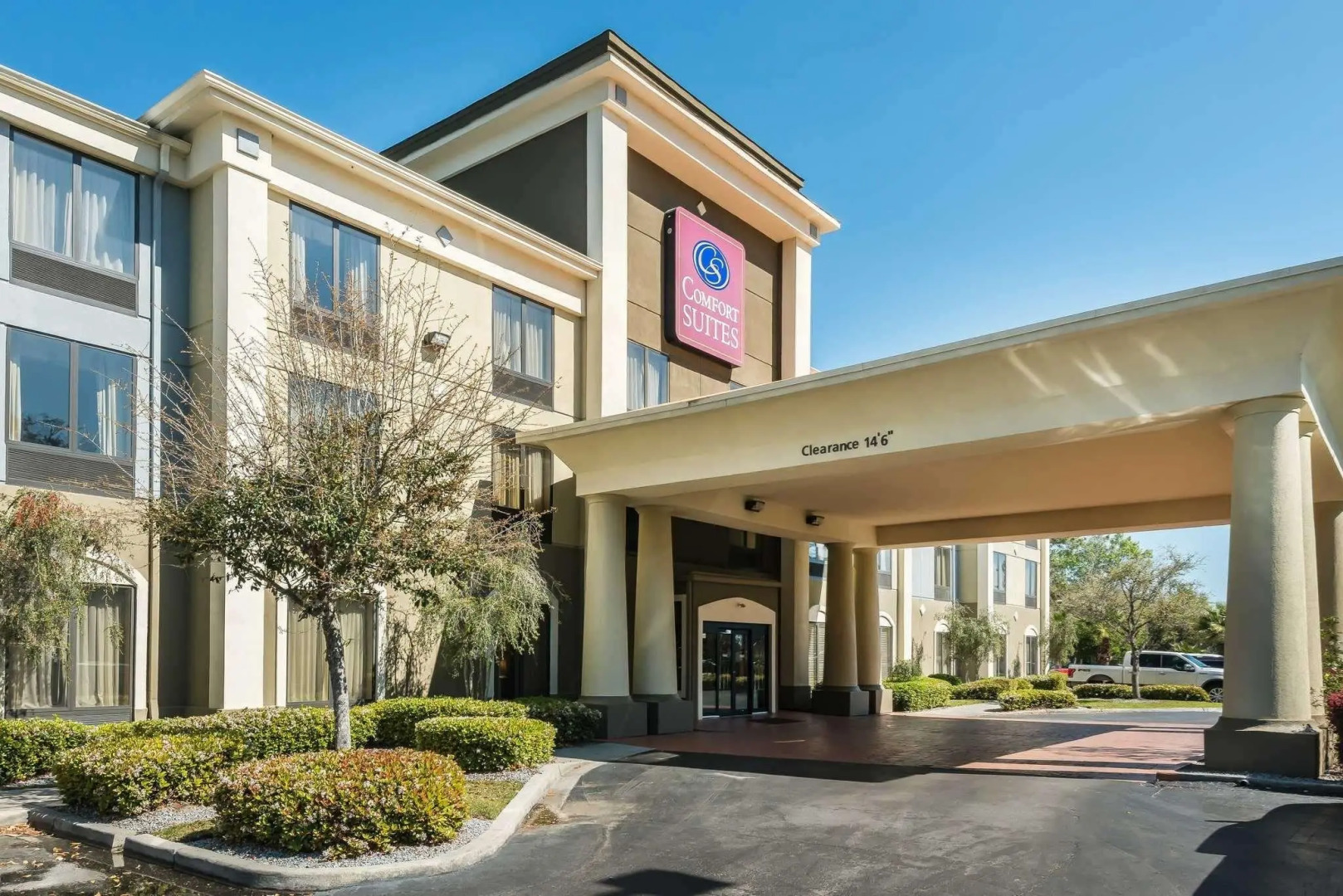 Comfort Suites near MCAS Beaufort