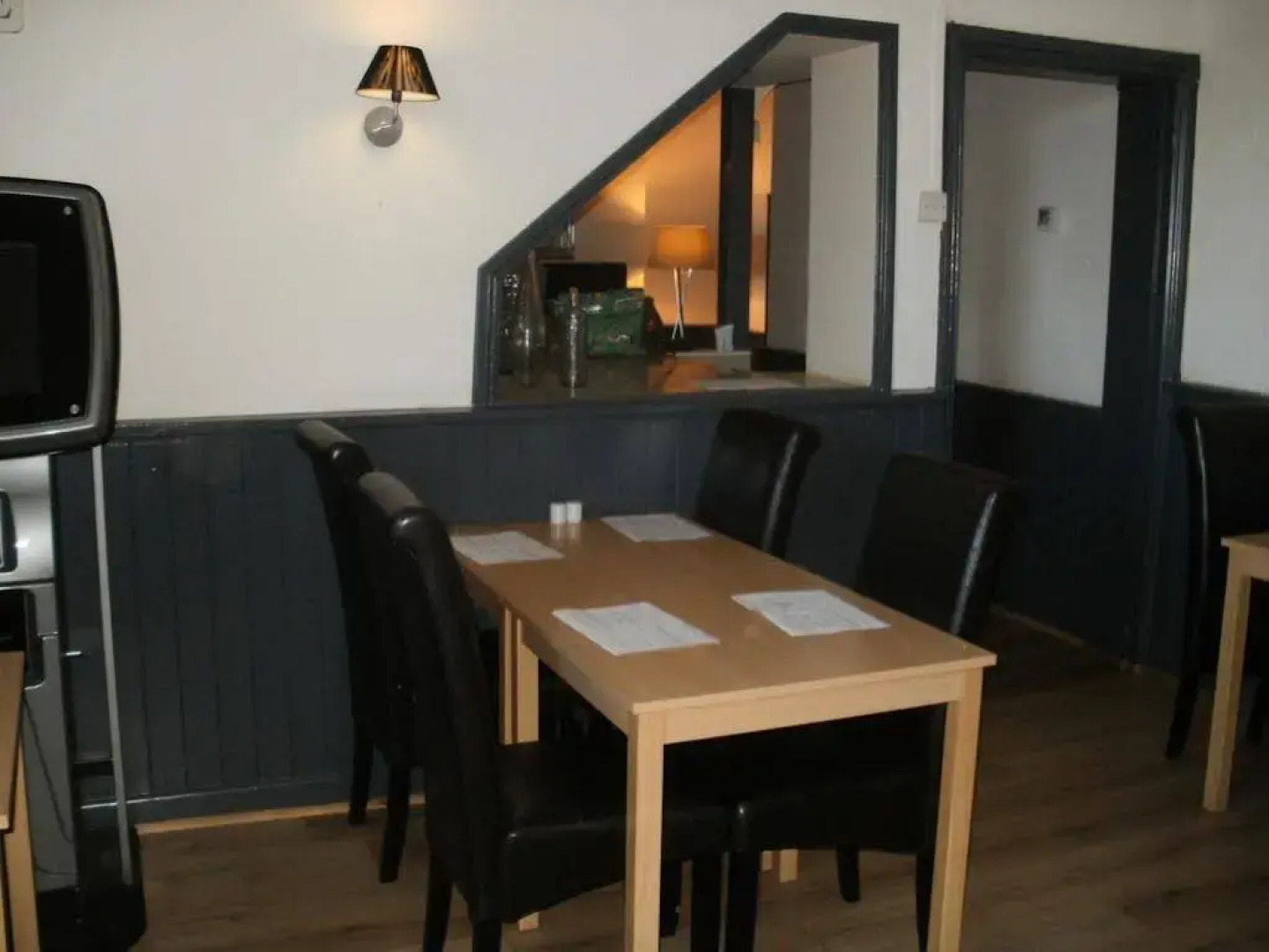 The Crown Inn - By Blunt Bars