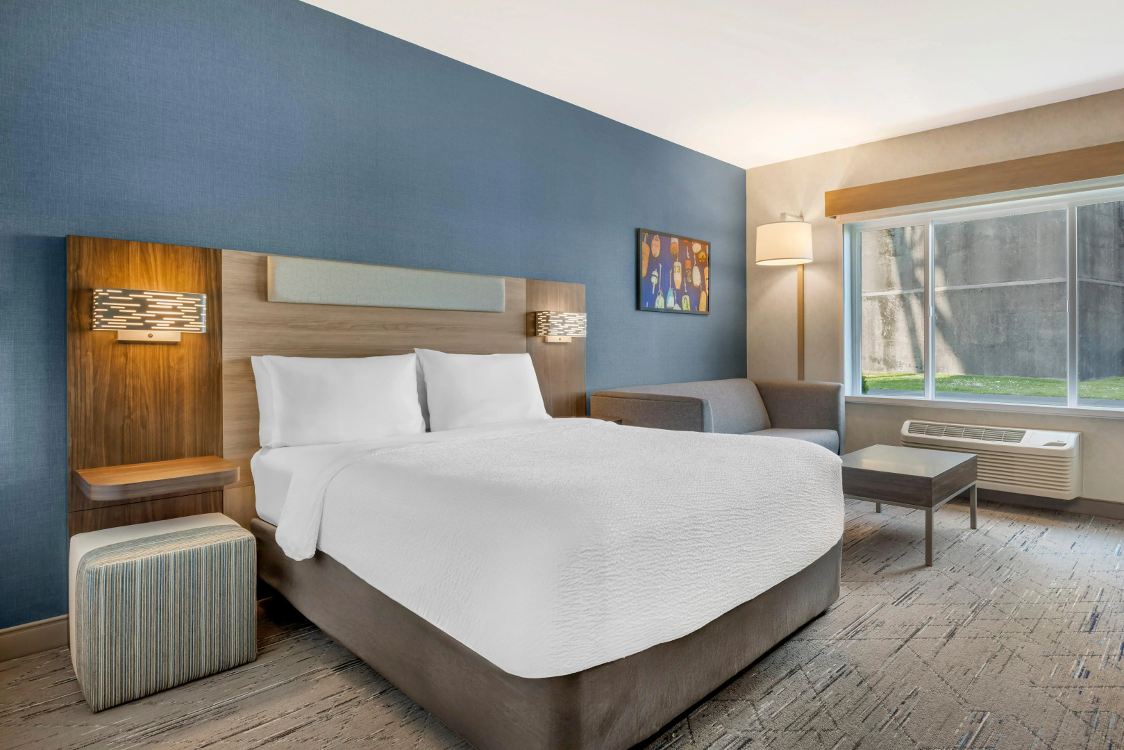 Holiday Inn Express & Suites Astoria by IHG