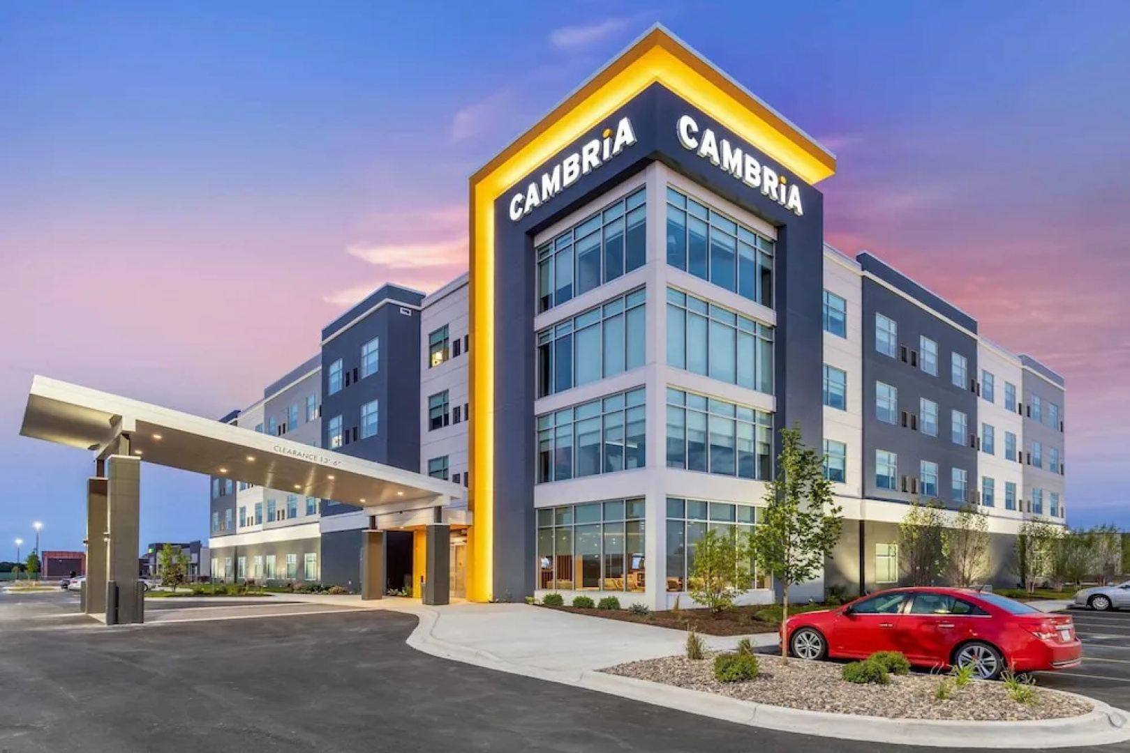 Cambria Hotel Bettendorf Quad Cities
