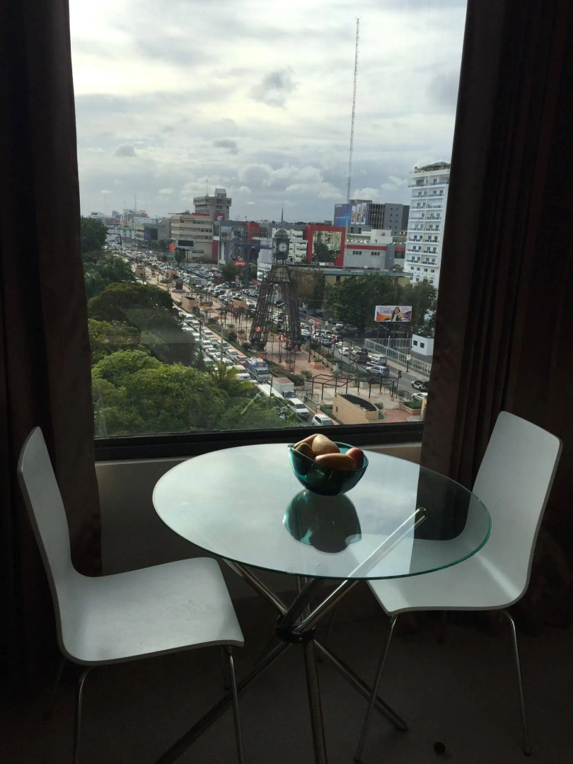 Weston Suites & Hotel