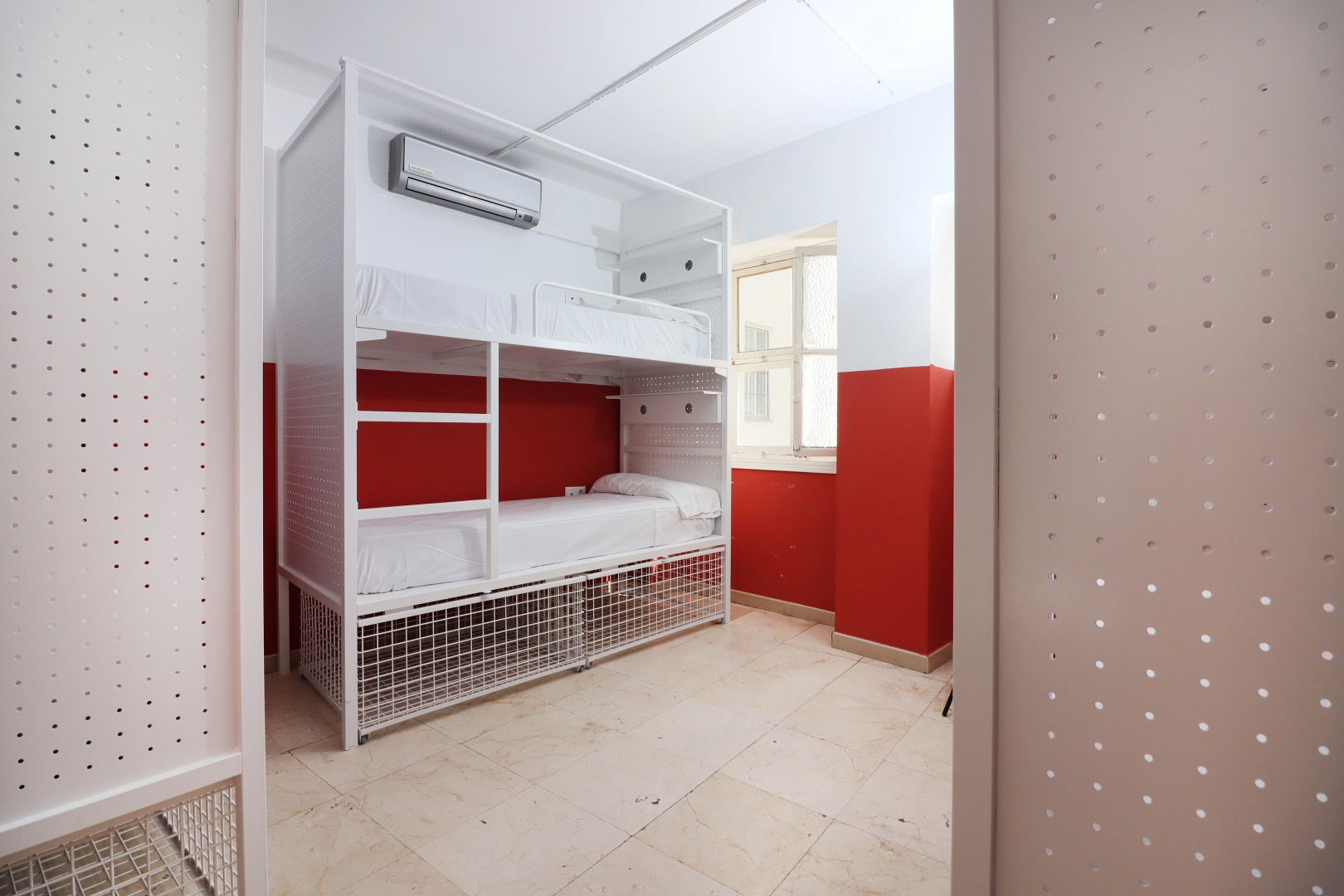 Feel Hostels City Center