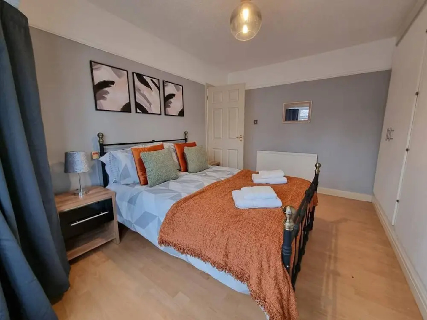 3 Bed Spacious House With Parking