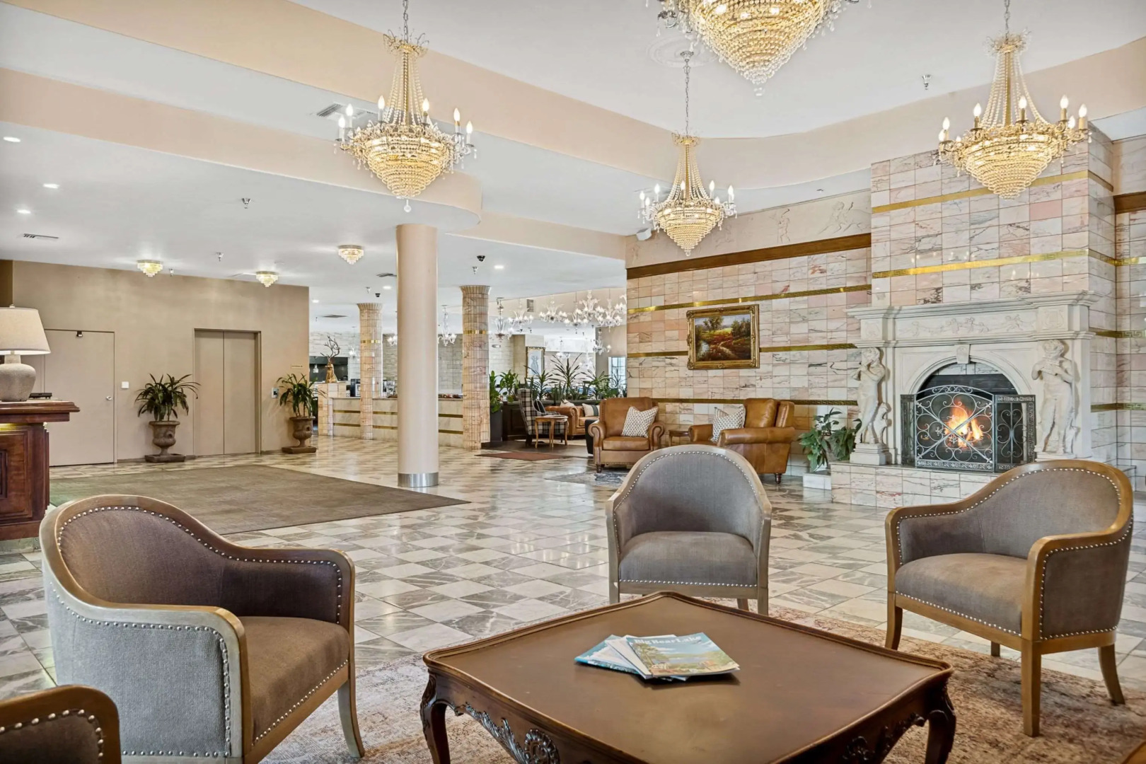 Chateau Big Bear Boutique Hotel, BW Signature Collection