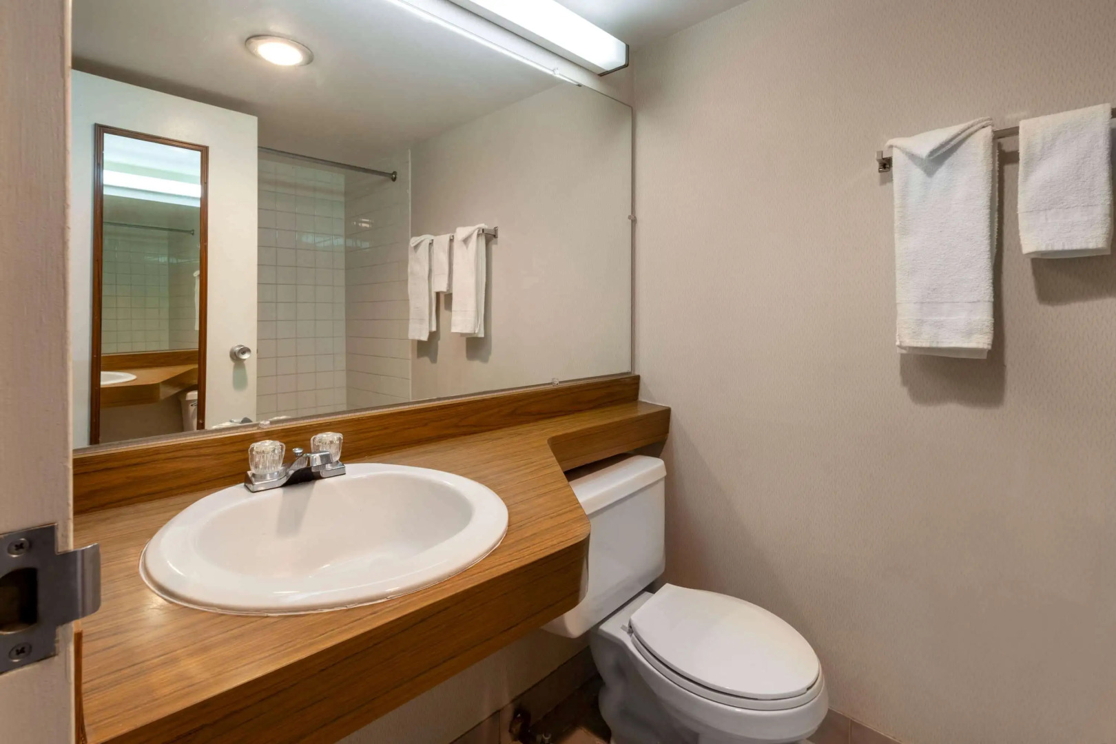 Travelodge by Wyndham Cleveland Airport