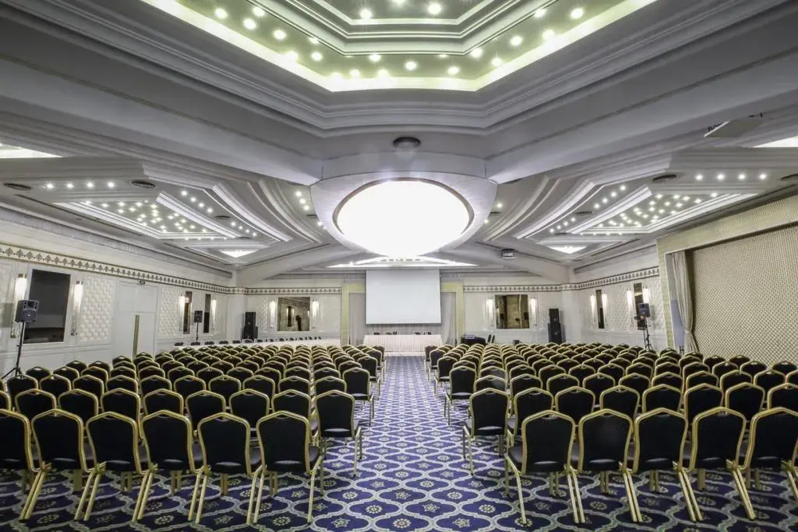 Dedeman Istanbul