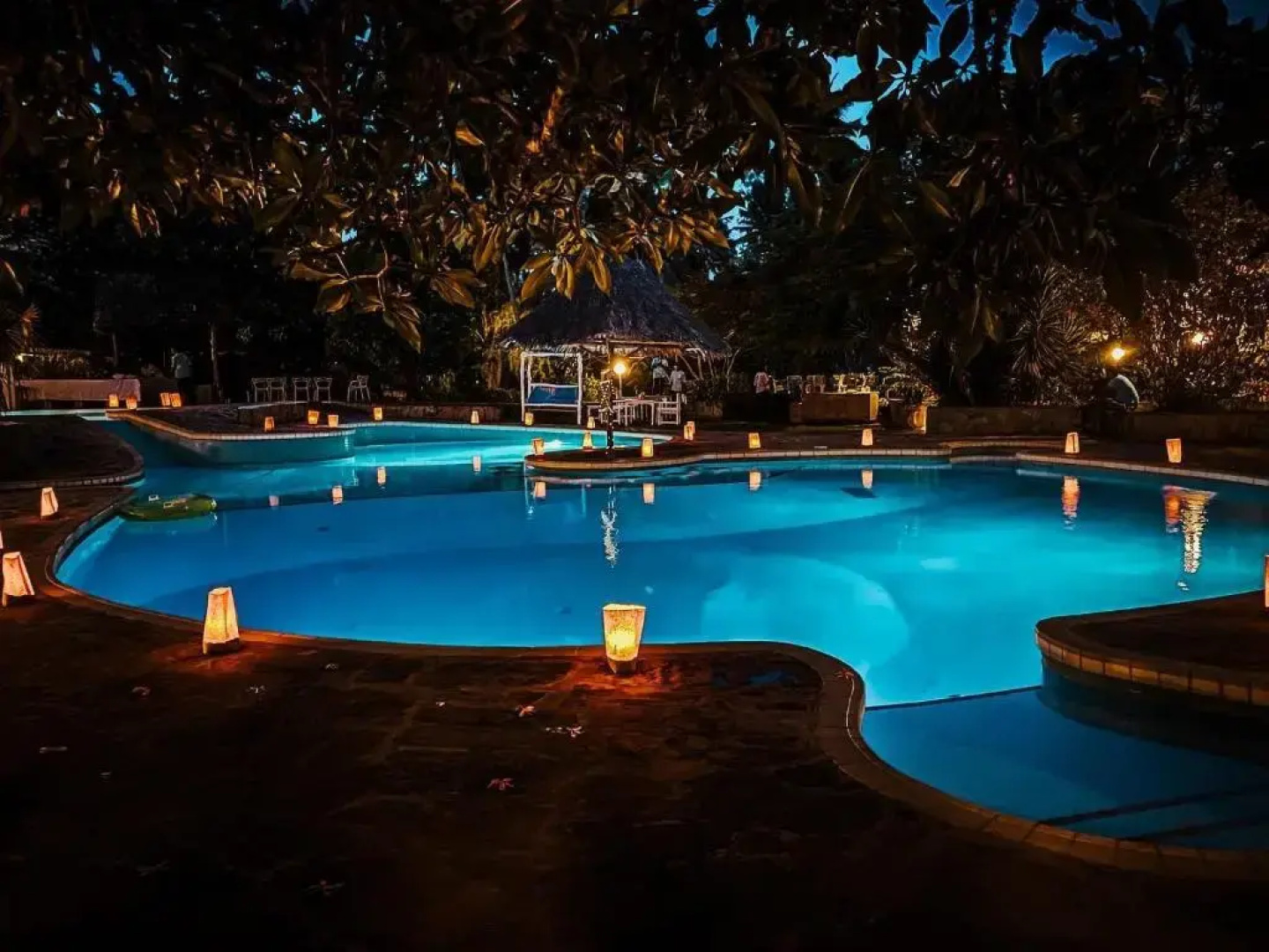Flamboyant Boutique Hote