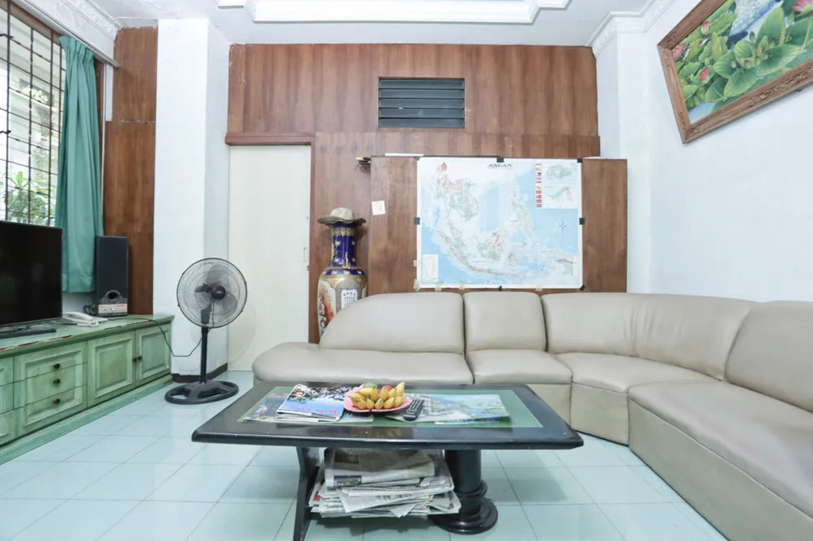 RedDoorz Near Padma Beach