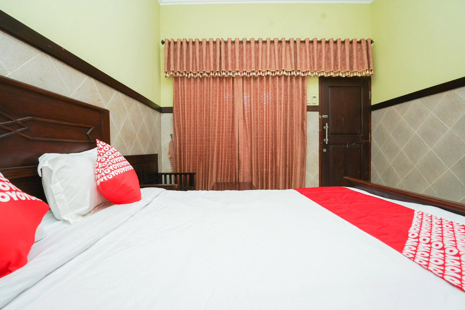 OYO 1588 Hotel Bintang