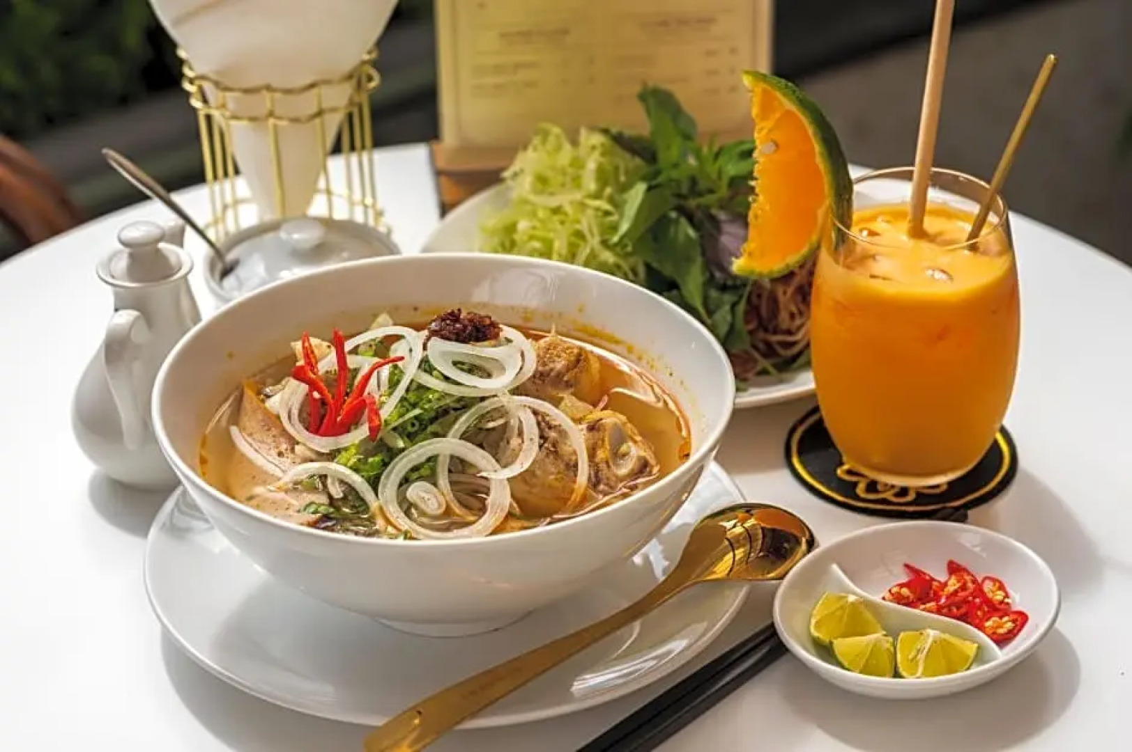 La Fleur Premium Central Apartment