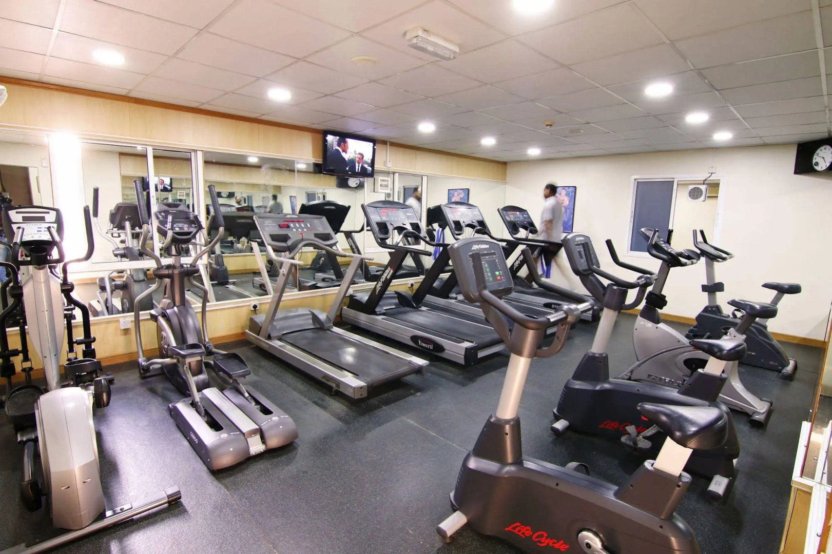 Majan Continental Hotel