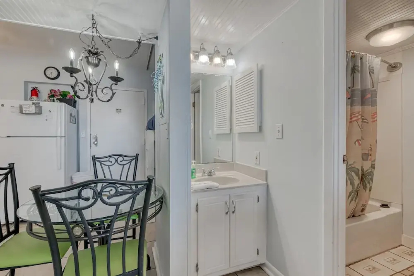 Royal Gulf Beach & Racquet Club 5802 Condo by RedAwning