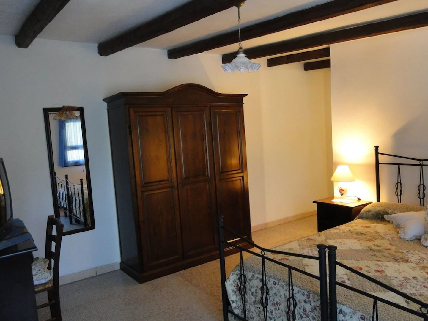 Secluded Holiday Home in Matino With Swimming Pool